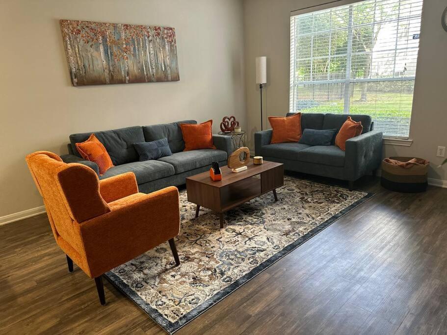 Devine Livings At Hermann Park Apartment ฮูสตัน ภายนอก รูปภาพ